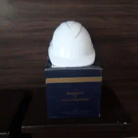 کلاه ایمنی مهندسی نو استفاده نشده