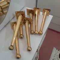پایه سالم و بدون هیچ خط وخش بسیار شیک وزیبا