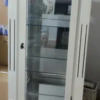 ویترین کارکرده ۳۰۰تومان