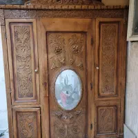کمد چوبی منبت کاری شده قدیمی عتیقه