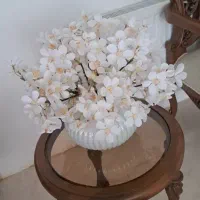 گل و گلدان