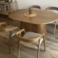 /میز غذاخوری/ ظریف و کم جا / ظریف و مدرن *