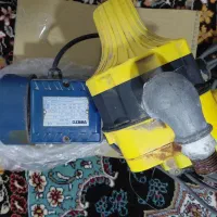 سلام یک پومپ اب بااتومات کاملآ سالم بدونه تعمیر