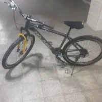 یک دوچرخه هیلیما 28