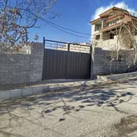 سرایدار ی مسلط به مرغداری و سبزیکاری پخت نان