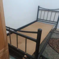 تخت خواب فلزی یکنفره