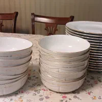 کاسه و بشقاب چینی