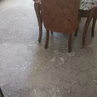 موکت رنگ توسی در حد نو