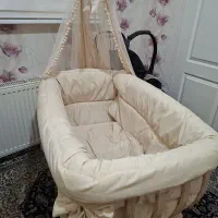 تخت نوزاد چوبی