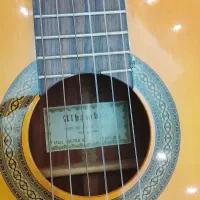 گیتار در حد نو بدون خط و خش
