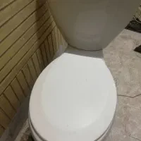 توالت فرنگی سالم