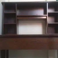 میز تحریر کتابخانه دار وکشودار چوب طبیعی(چوب گردو)