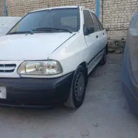 پراید سفید ۸۲