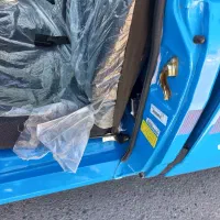 نیسان وانت 1402 آپشنال  درحدصفر کم کار11هزار تا