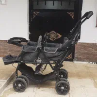 کالسکه دوقلو