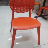 صندلی پلیمری نظری در حد نو