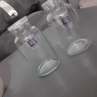 ۲عددگلدان شیشه ای سالم