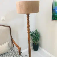 آباژور ایستاده چوبی