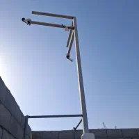 شاگرد برای دوربین مدارسته