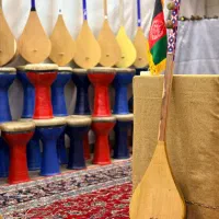 دمبوره|سازهای سنتی|باقرشهر, |دیوار