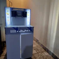 دستگاه بستنی