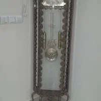 ساعت برنز ایستاده