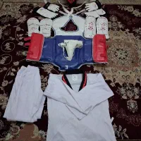 لباس و لوازم تکواندو