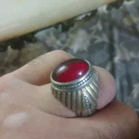انگشتر یاقوت قدیمی سرزنده