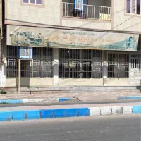 درب دست دوم با شیشه و رنگ