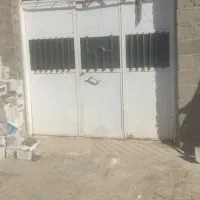 درب سنگین قدیمی