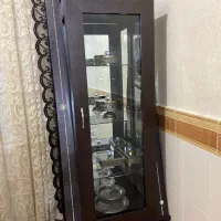 بوفه و ظروف داخلش