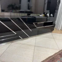 میز تلویزیون و آیینه کنسول