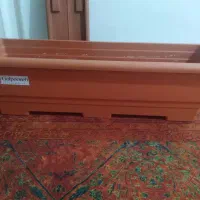 جا گلدانی آپارتمانی نو .تمیز بدون هیچ خط و شکستگی