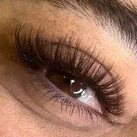 خدمات و آموزش اکستنشن مژه