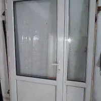 درب پی وی سی دو جداره دو لنگه