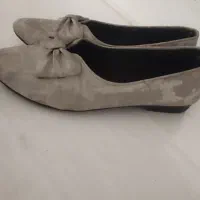 کفش سایز ۳۷