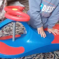 سه چرخه|دوچرخه، اسکیت، اسکوتر|بومهن, |دیوار