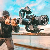 استخدام فیلمبردار آقا