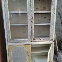 کمد چوبی و اهنی