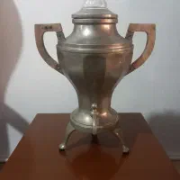 یک عدد قهوه ساز قدیمی آنتیک