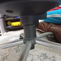 صندلی چرم درحد نو