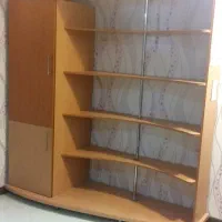 کتابخانه با رگال لباس و کمد