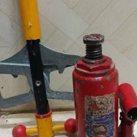 جک  قفل اتومبیل