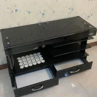 میز تلویزیون در حد نو