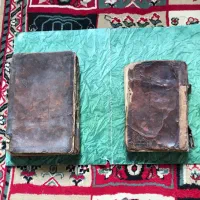 قرآن و مفاتیح قدیمی