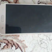 Samsung  J7