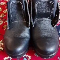 کفش ایمنی چرمی با محافظ پا