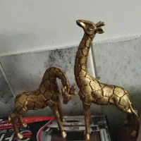 دوعددمجسمه فروشی