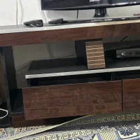 فروش فوری میزتلوزیون سالم بدلیل جابجایی