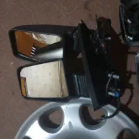 چراغ جلو.عقب.قالپاق.اینه برقی